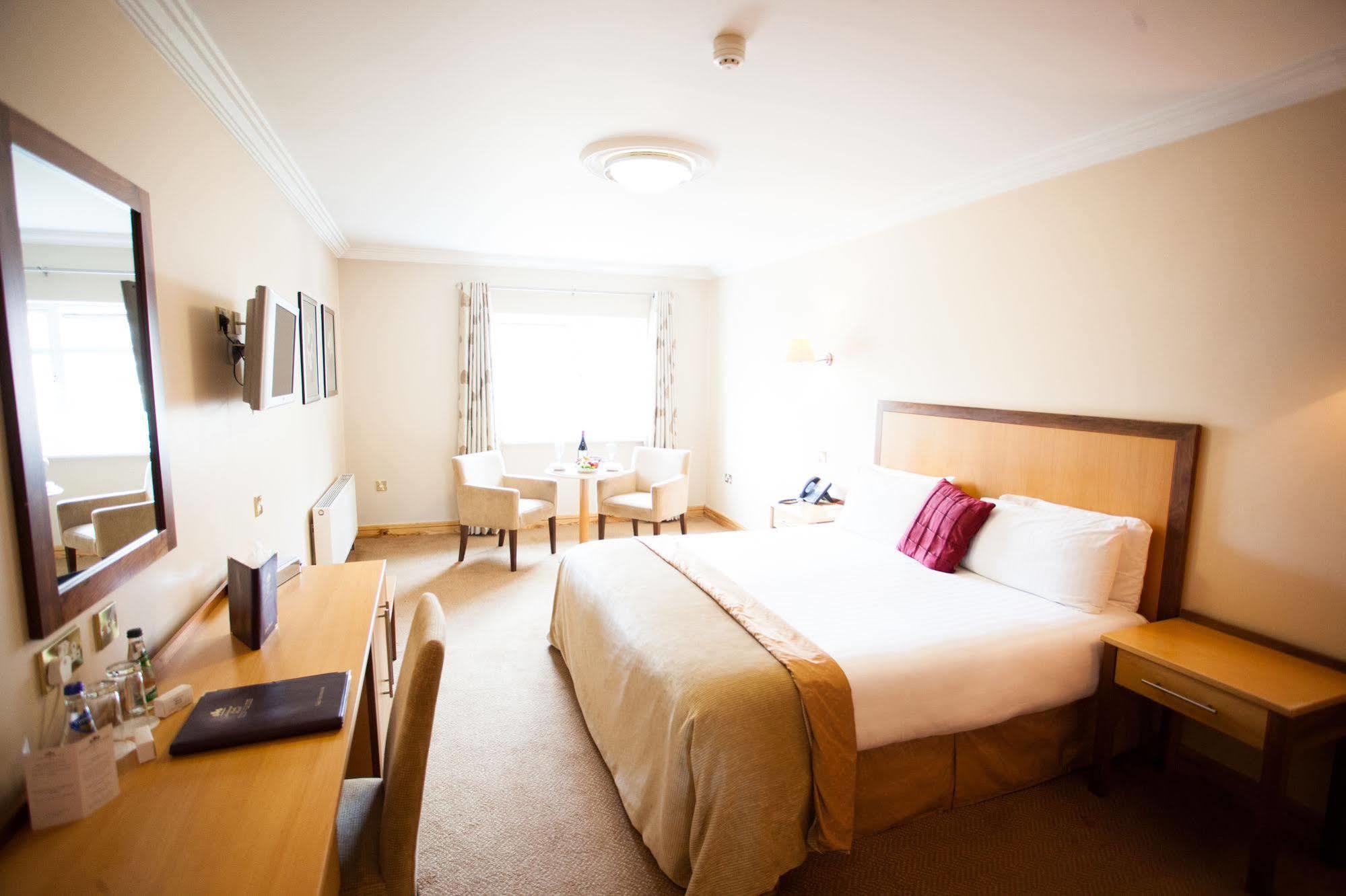 Ashdown Park Hotel Gorey Exterior photo